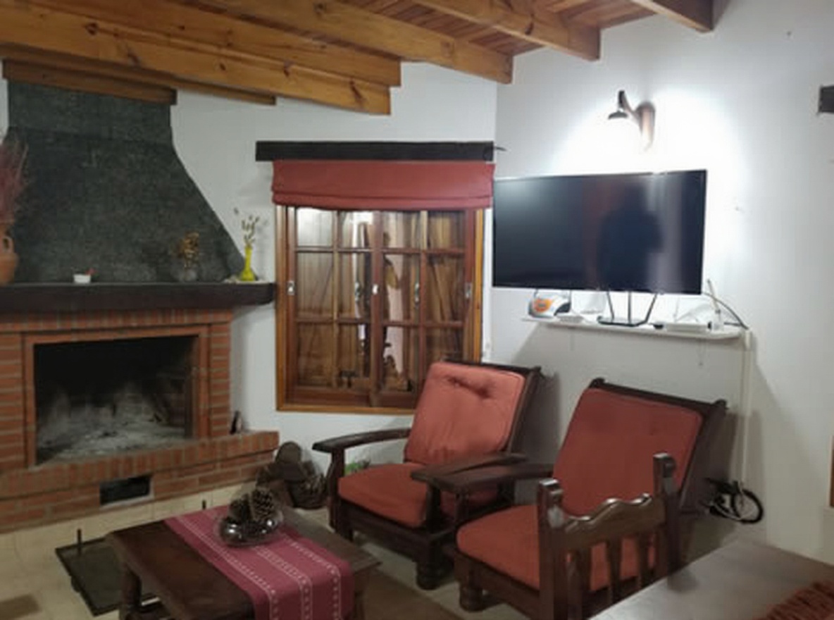 Cabañas con parque y parrilla a 100 metros del mar en Costa del Este miniatura 5