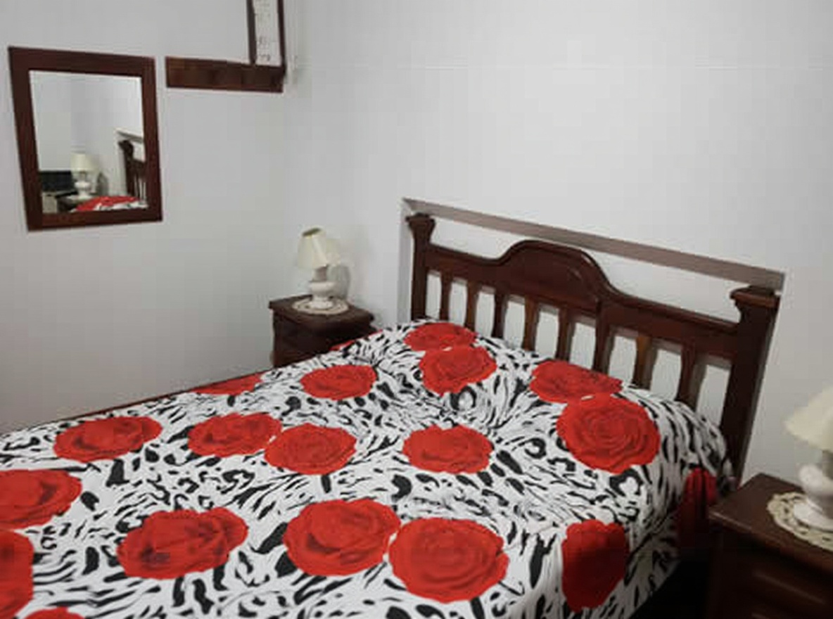 Cabañas con parque y parrilla a 100 metros del mar en Costa del Este miniatura 7