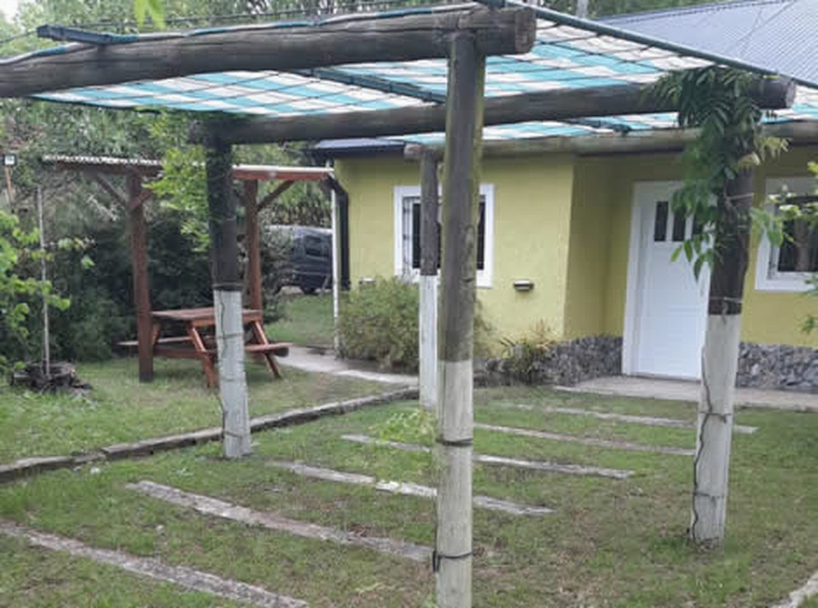 Casa con parque y parrilla en San Bernardo miniatura 2