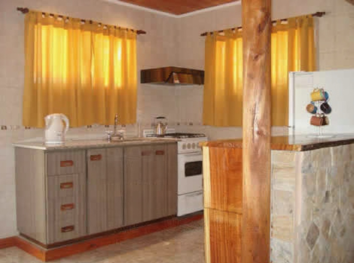 Casa con parque y parrilla en San Bernardo miniatura 4