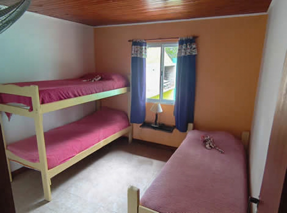 Casa con parque y parrilla en San Bernardo miniatura 7