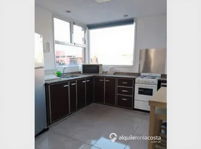 Casa con cochera y parrilla en Costa Chica foto 2