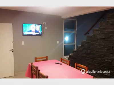 Casa con cochera y parrilla en Costa Chica foto 3