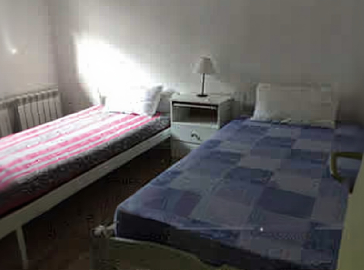 Casa con patio y parrilla a 150 metros del mar en Santa Teresita miniatura 10