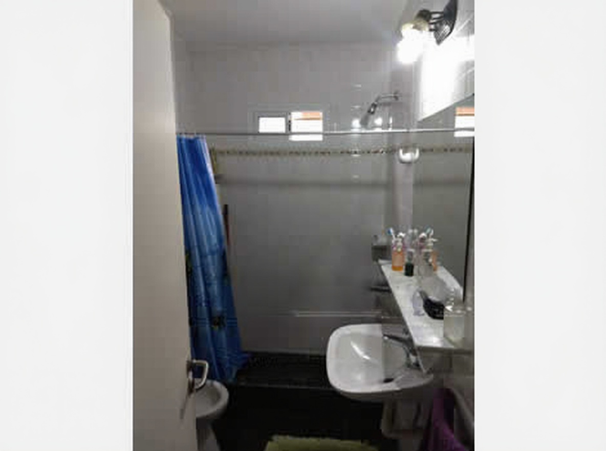 Casa con patio y parrilla a 150 metros del mar en Santa Teresita miniatura 11