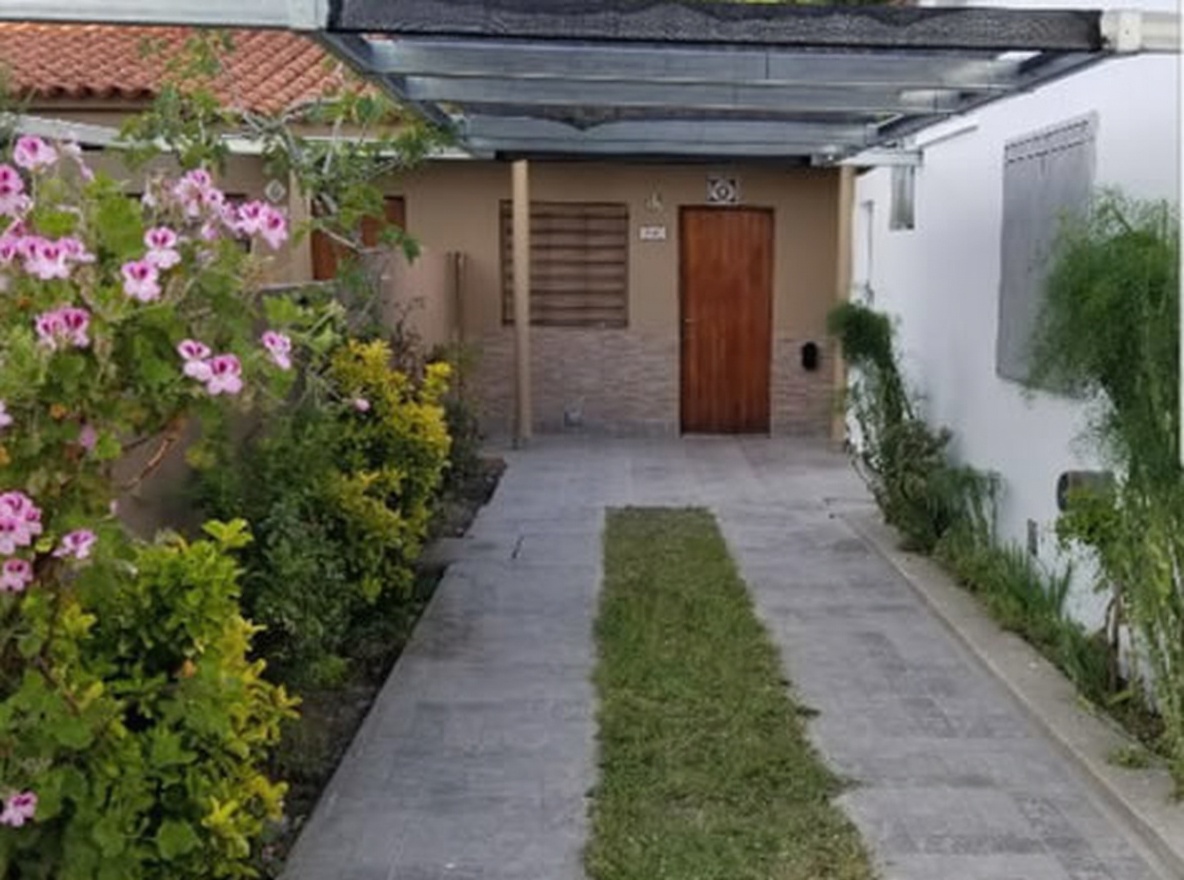 Casas con patio y parrilla en Mar del Tuyú miniatura 11