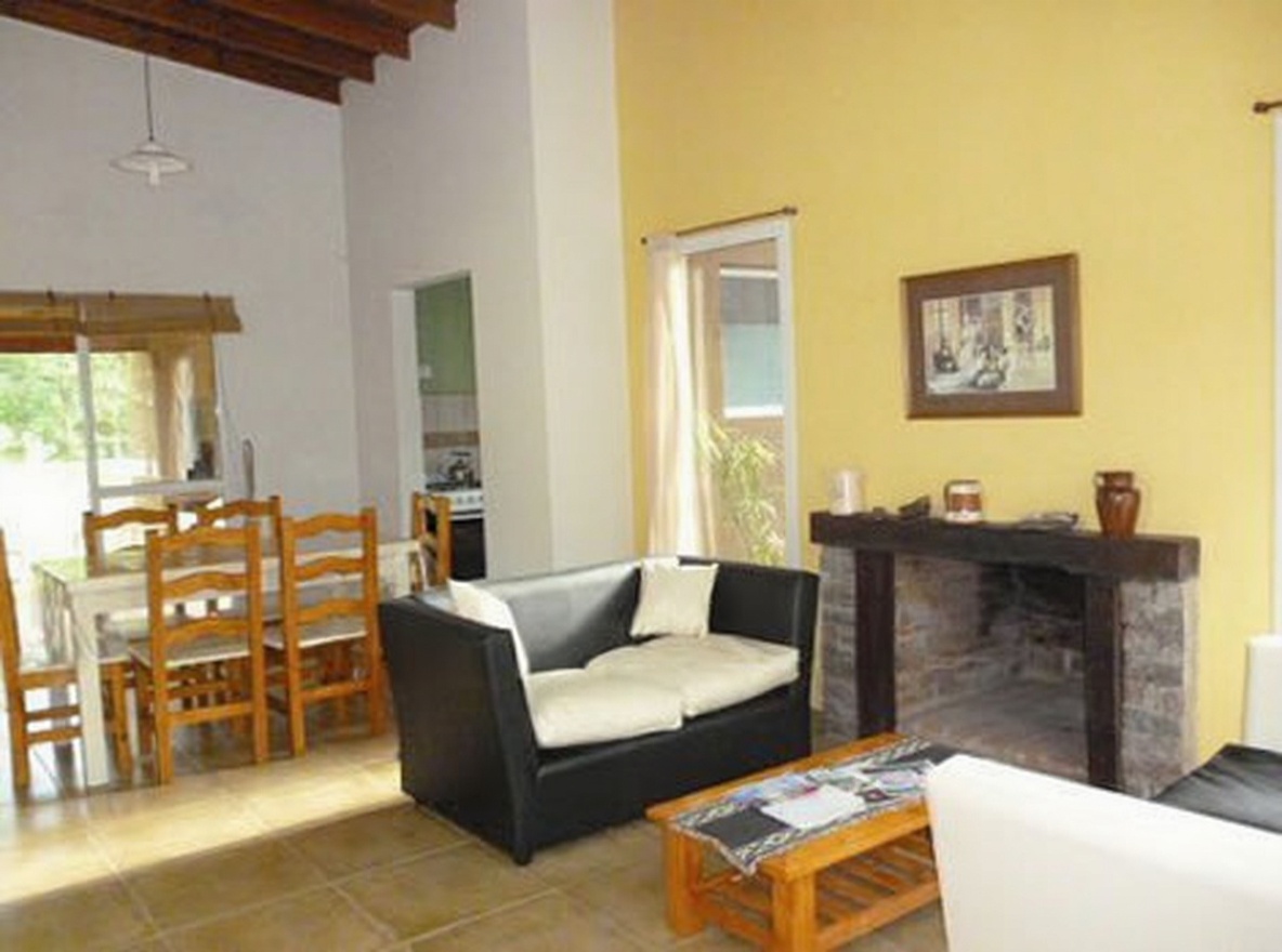 Casa con gran parque en Costa del Este miniatura 4