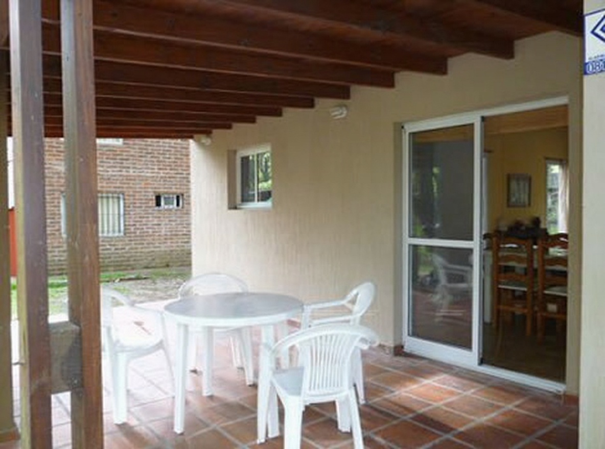 Casa con gran parque en Costa del Este miniatura 8