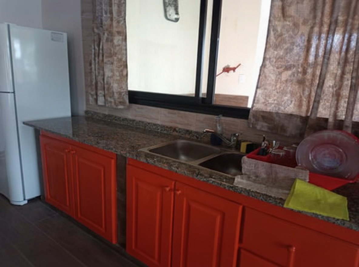 Casa con parrilla en Costa del Este miniatura 3