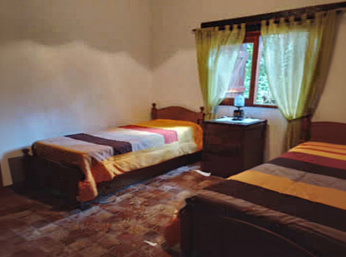 Casa con cochera y parrilla en Costa del Este miniatura 7