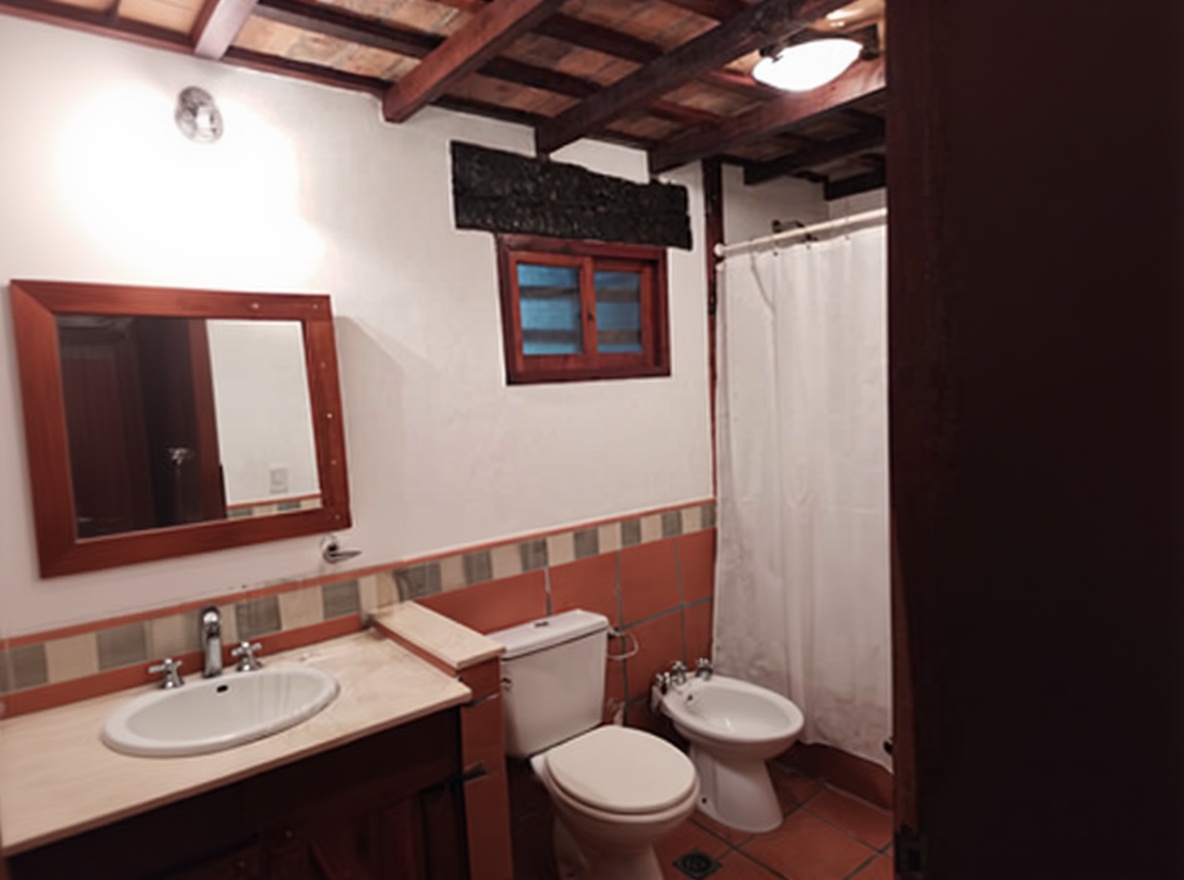 Casa con cochera y parrilla en Costa del Este miniatura 8