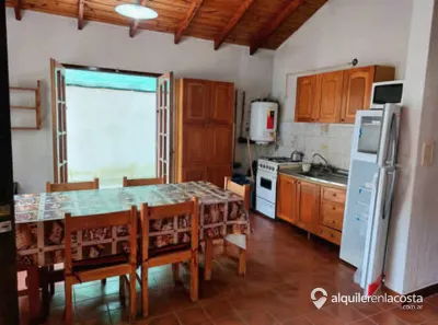 Casa de 4 ambientes para 8 personas en Mar de Ajó foto 2
