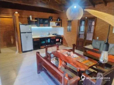 Casa con jardín y parrilla en Mar de las Pampas foto 4