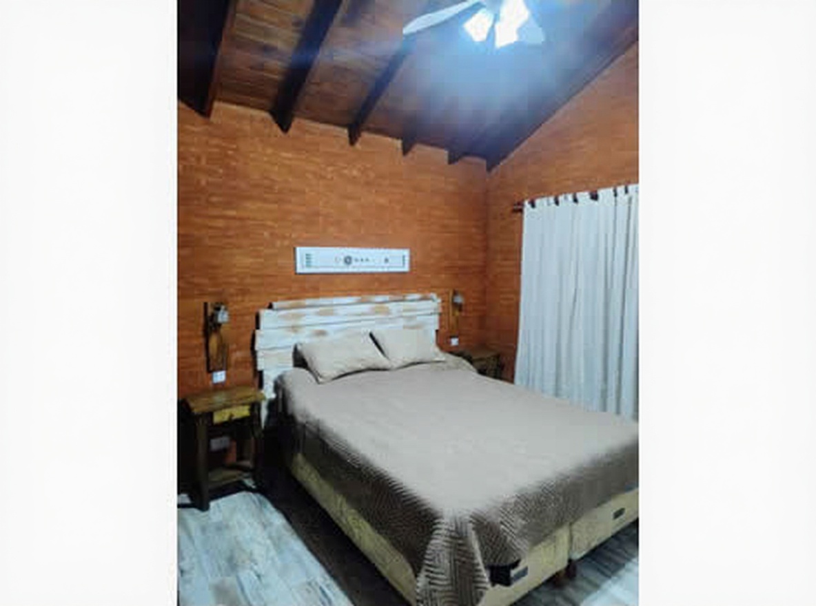 Casa con jardín y parrilla en Mar de las Pampas miniatura 8