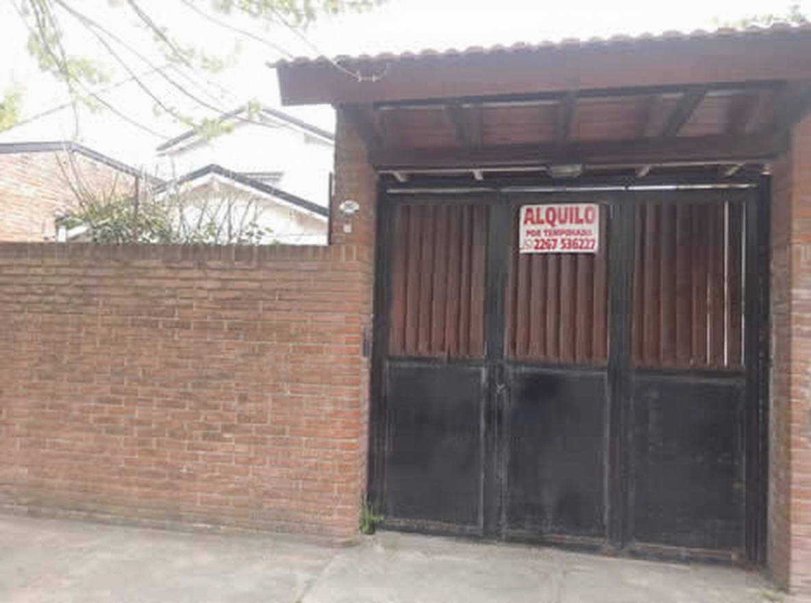 Chalet con pileta y parque en San Clemente del Tuyú