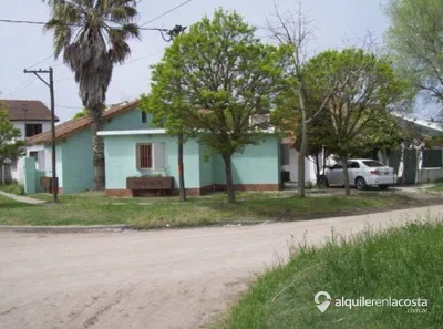 Casa con patio y parrilla a 6 cuadras del mar en San Clemente del Tuyú