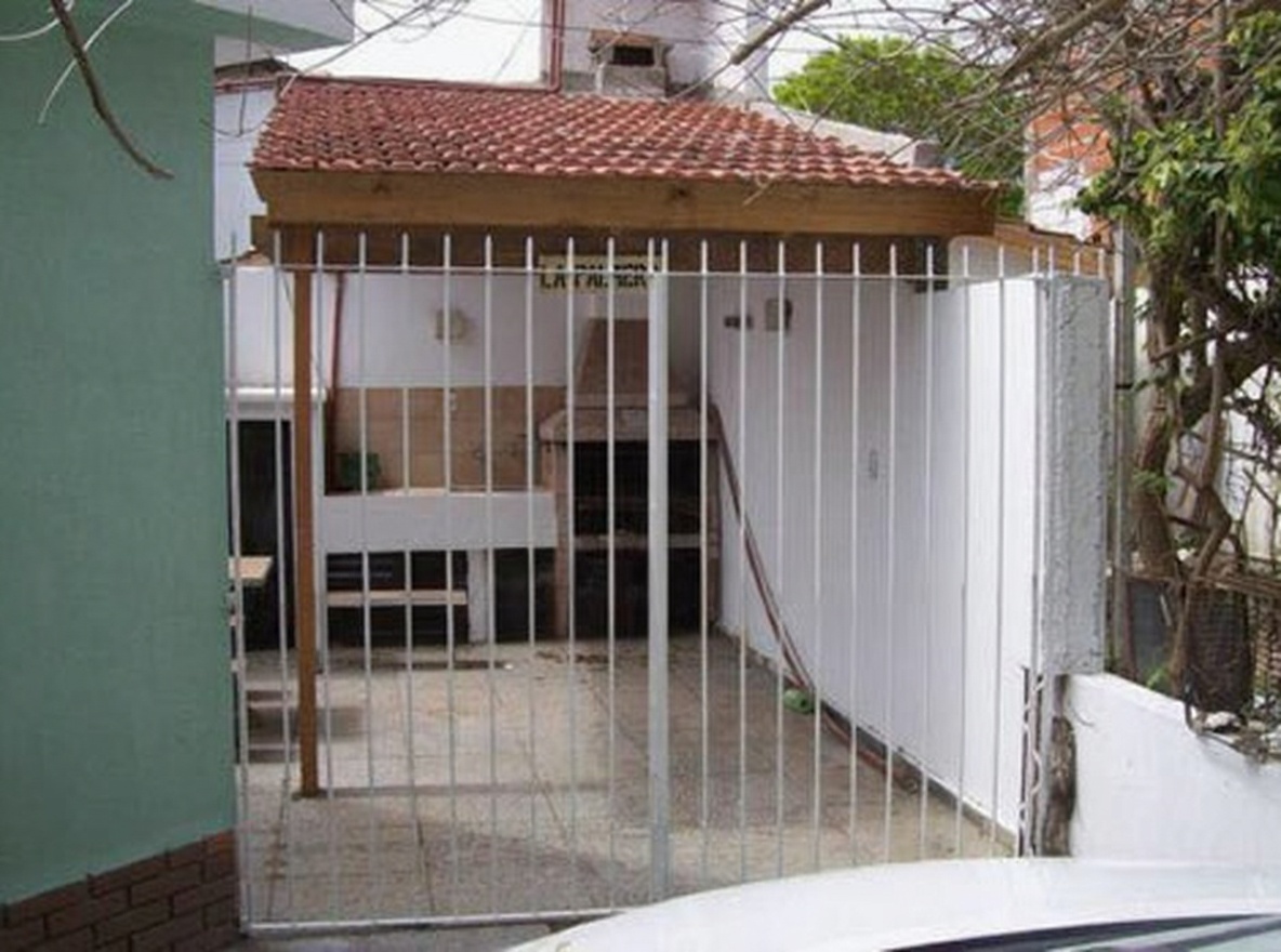 Casa con patio y parrilla a 6 cuadras del mar en San Clemente del Tuyú miniatura 10