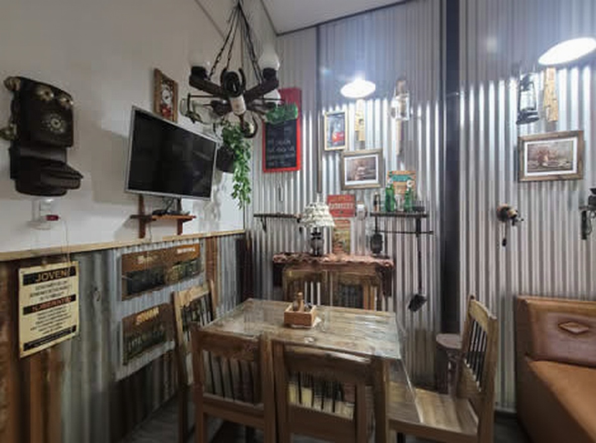 Casa con patio y parrilla en Las Toninas miniatura 3