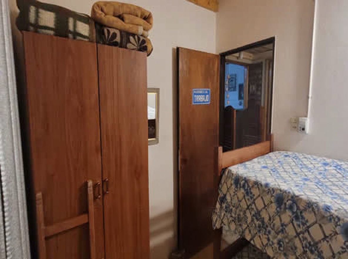 Casa con patio y parrilla en Las Toninas miniatura 6