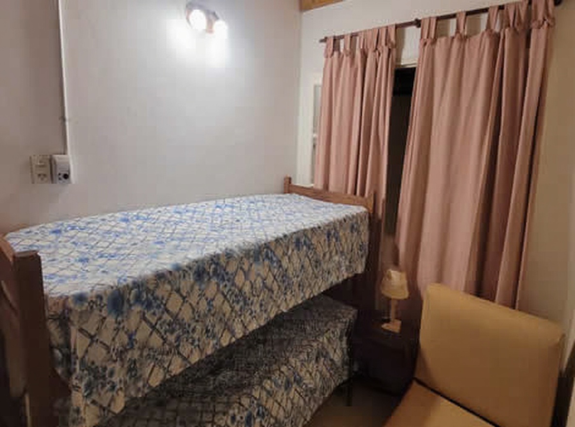 Casa con patio y parrilla en Las Toninas miniatura 7