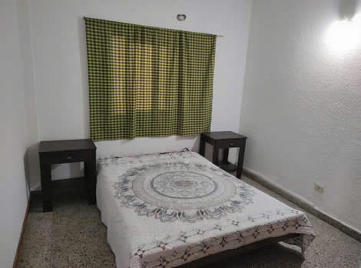 Casa con parrilla a 200 metros del mar en Santa Teresita miniatura 5