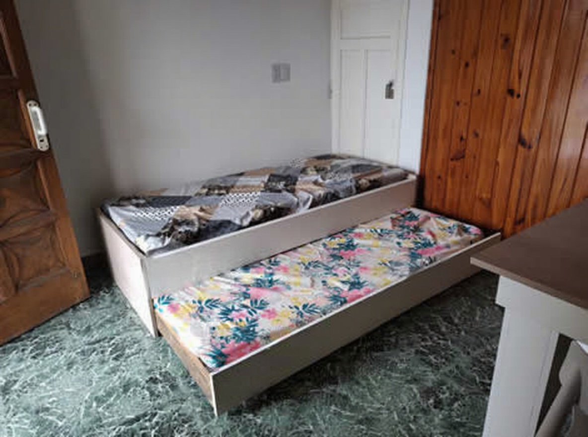 Casa con parrilla a 200 metros del mar en Santa Teresita miniatura 6