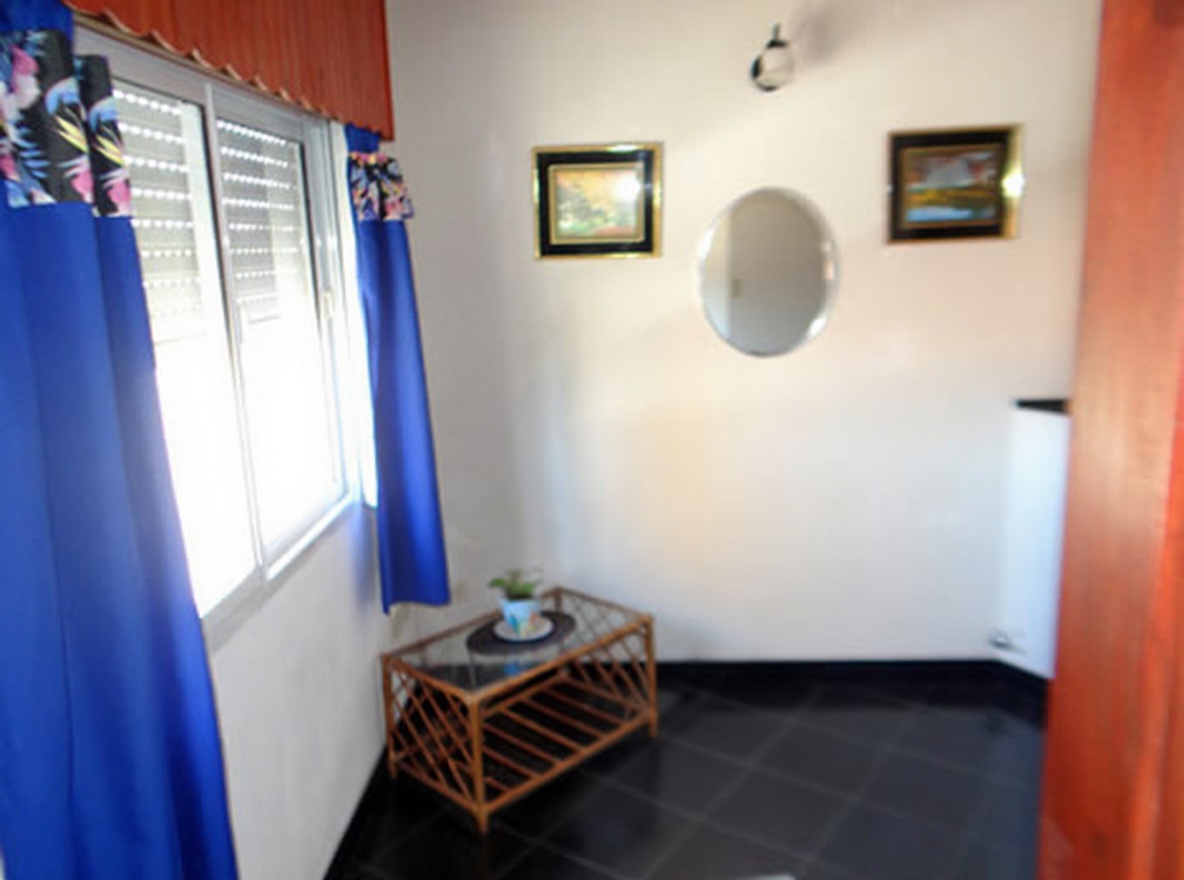 Casa con parque y parrilla a 200 metros del mar en San Clemente del Tuyú miniatura 12