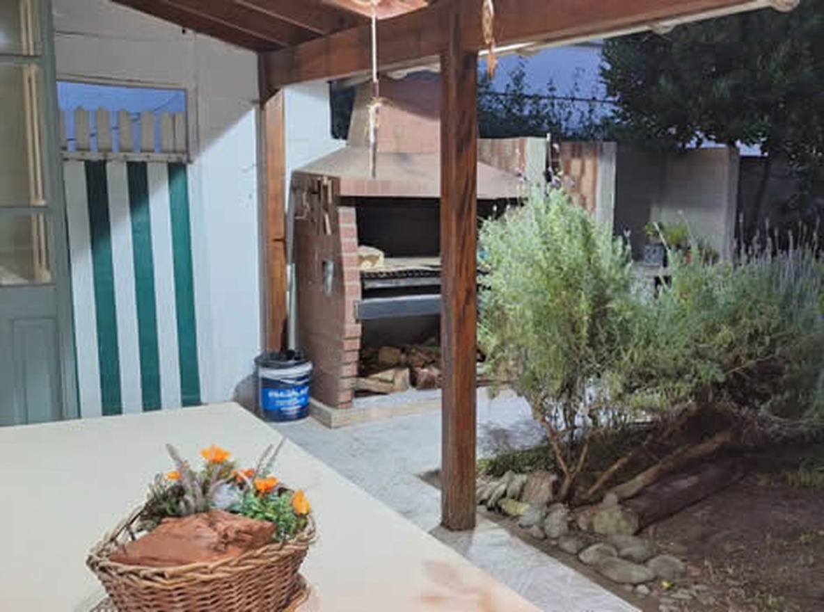 Casa con parque y parrilla a 60 metros del mar en Santa Teresita miniatura 12