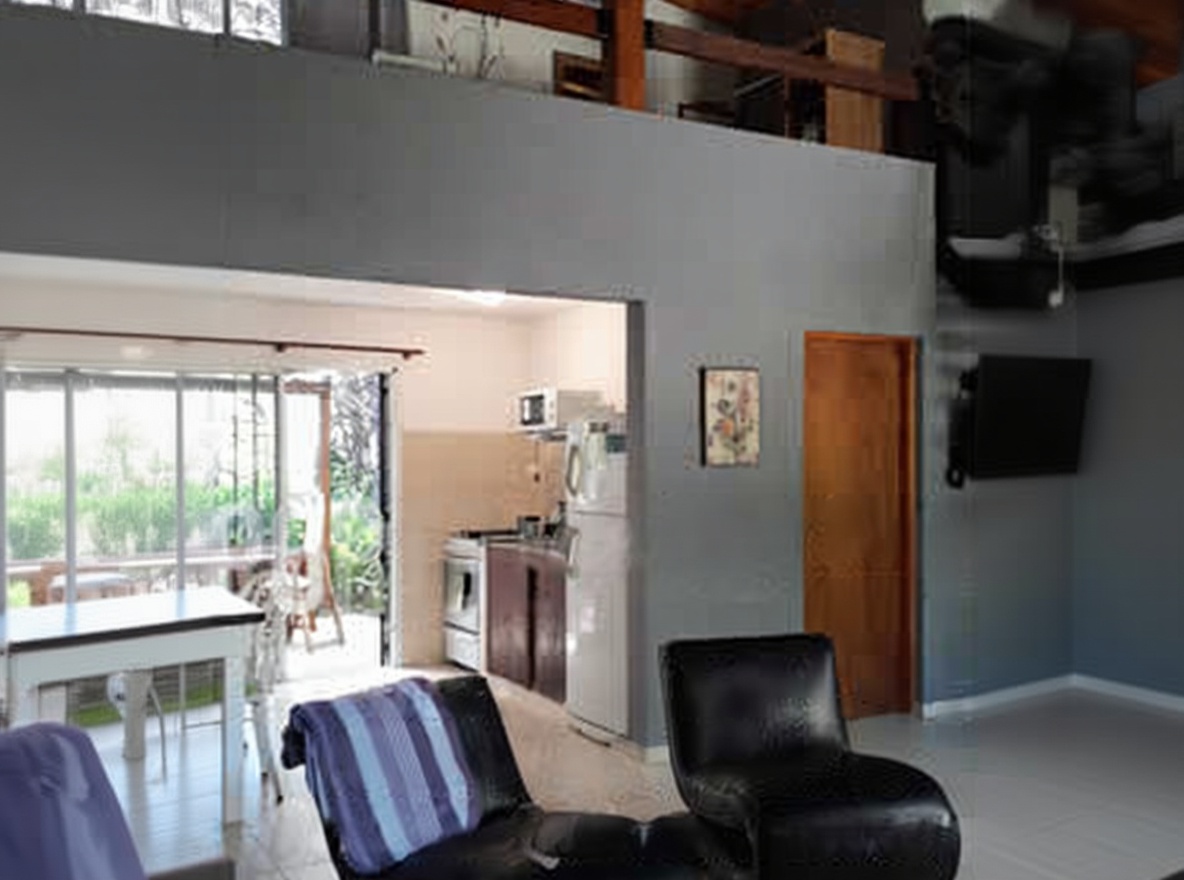 Casa para 3 personas a 6 cuadras del mar en Costa del Este miniatura 4