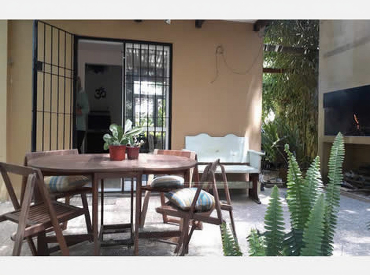 Casa para 3 personas a 6 cuadras del mar en Costa del Este miniatura 6