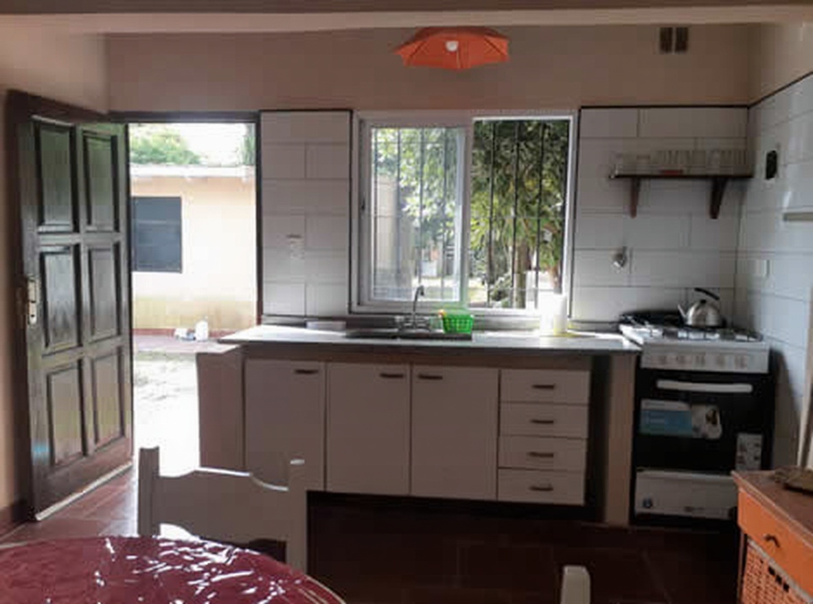 Casa con parque y parrilla en San Clemente del Tuyú miniatura 5