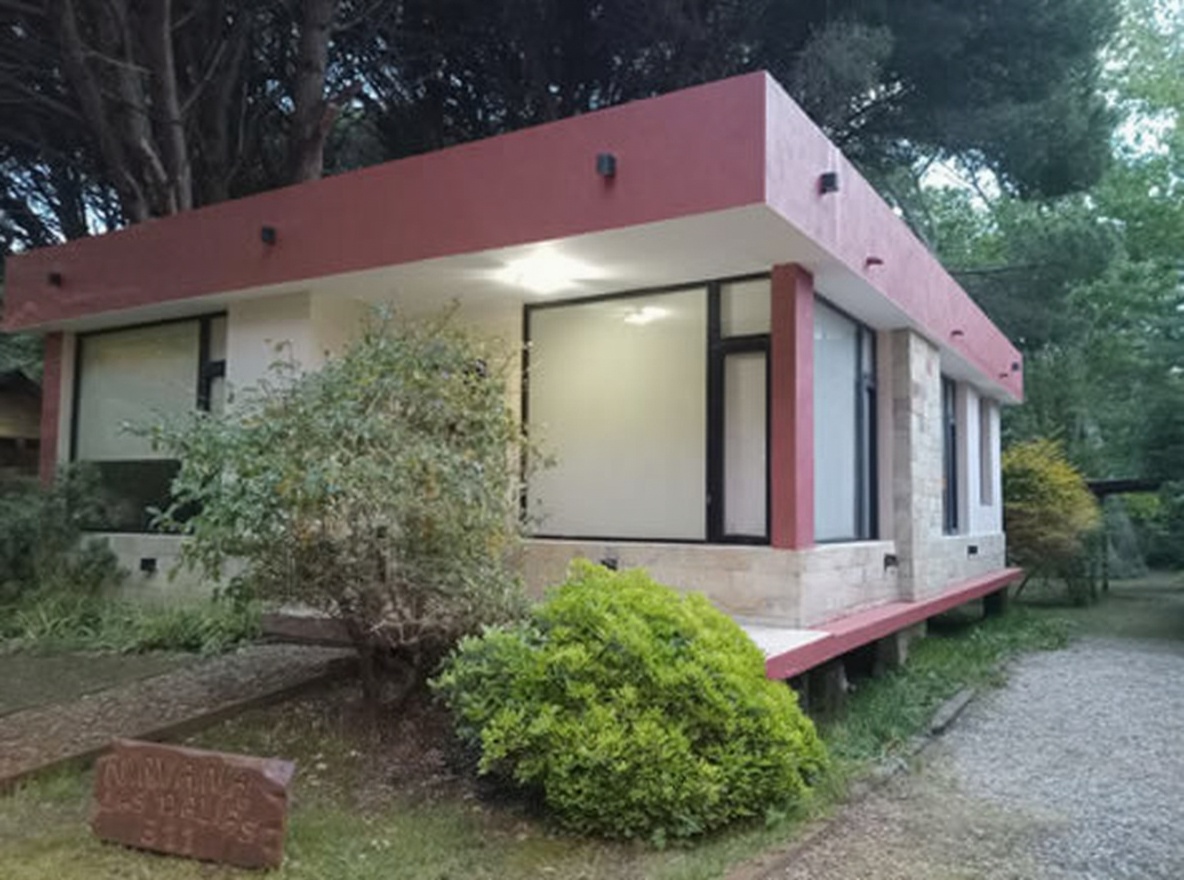 Casa para 5 o 6 personas en entorno arbolado de Costa del Este