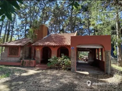 Casa para 7 personas en Lucila del Mar con cocina completa
