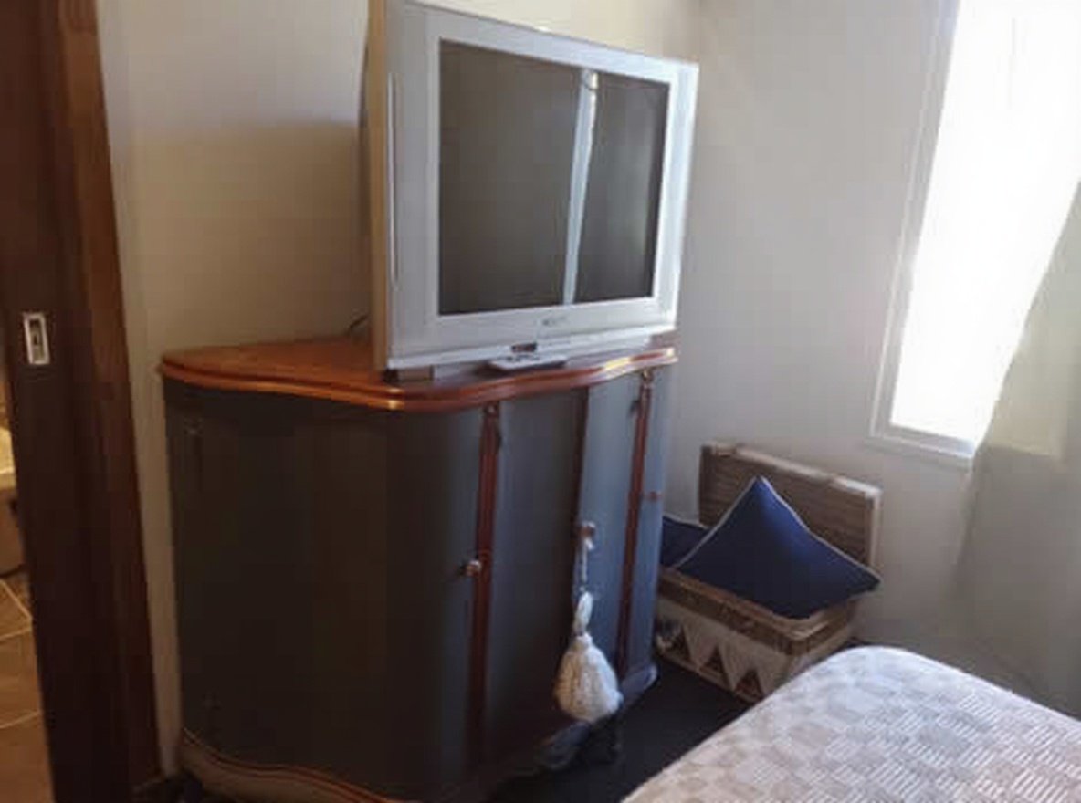 Casa con pileta y parque en Costa del Este miniatura 9