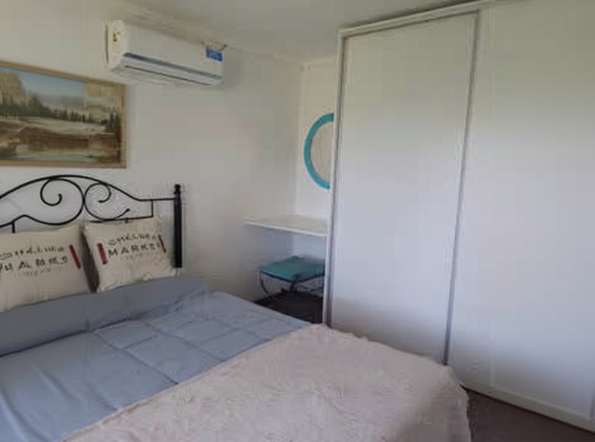 Casa con pileta y parque en Costa del Este miniatura 12