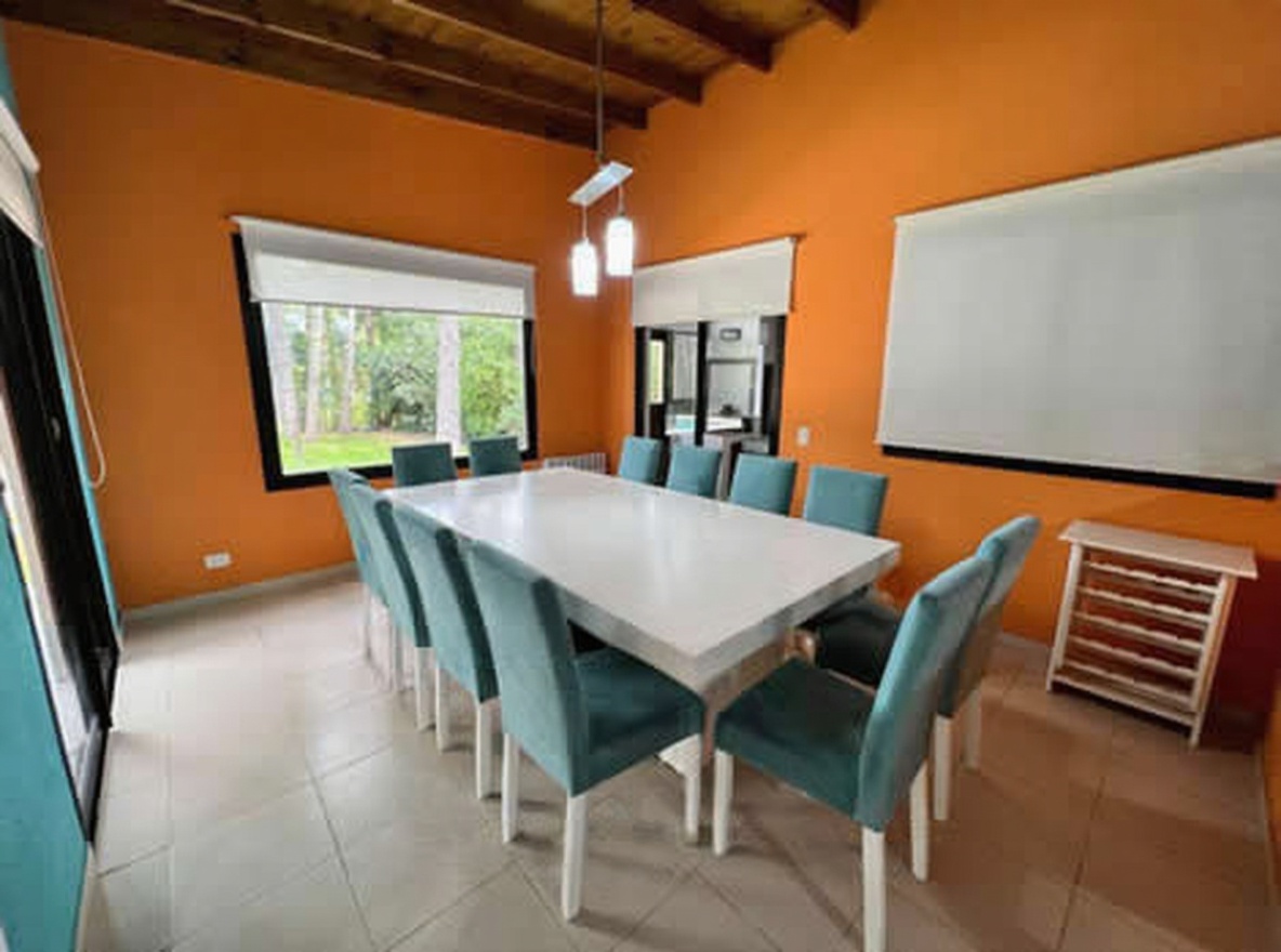 Casa de una planta para 9 personas en zona norte de Pinamar miniatura 5