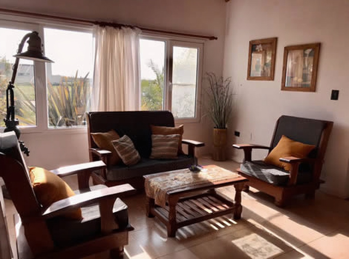 Casas con cochera y parrilla en San Clemente del Tuyú miniatura 3