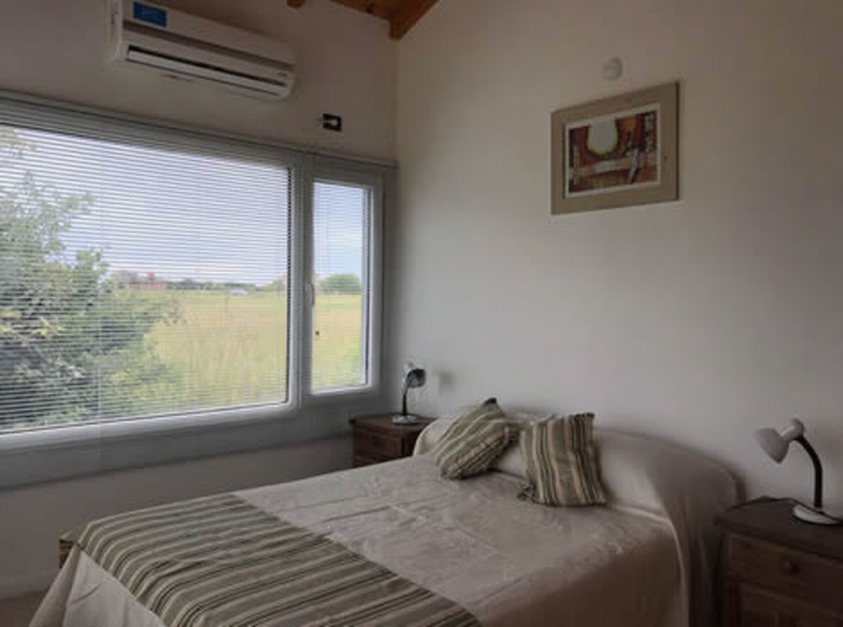 Casas con cochera y parrilla en San Clemente del Tuyú miniatura 7