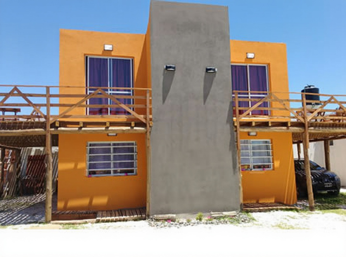 Cabañas con parque y parrilla a 150 metros del mar en San Clemente del Tuyú foto 1