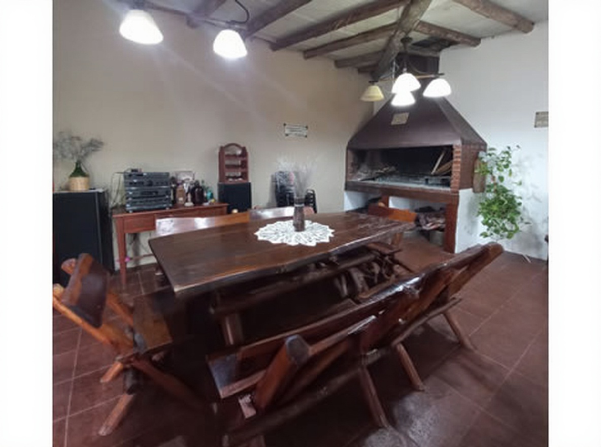 Cabañas con parque y parrilla a 150 metros del mar en San Clemente del Tuyú miniatura 10