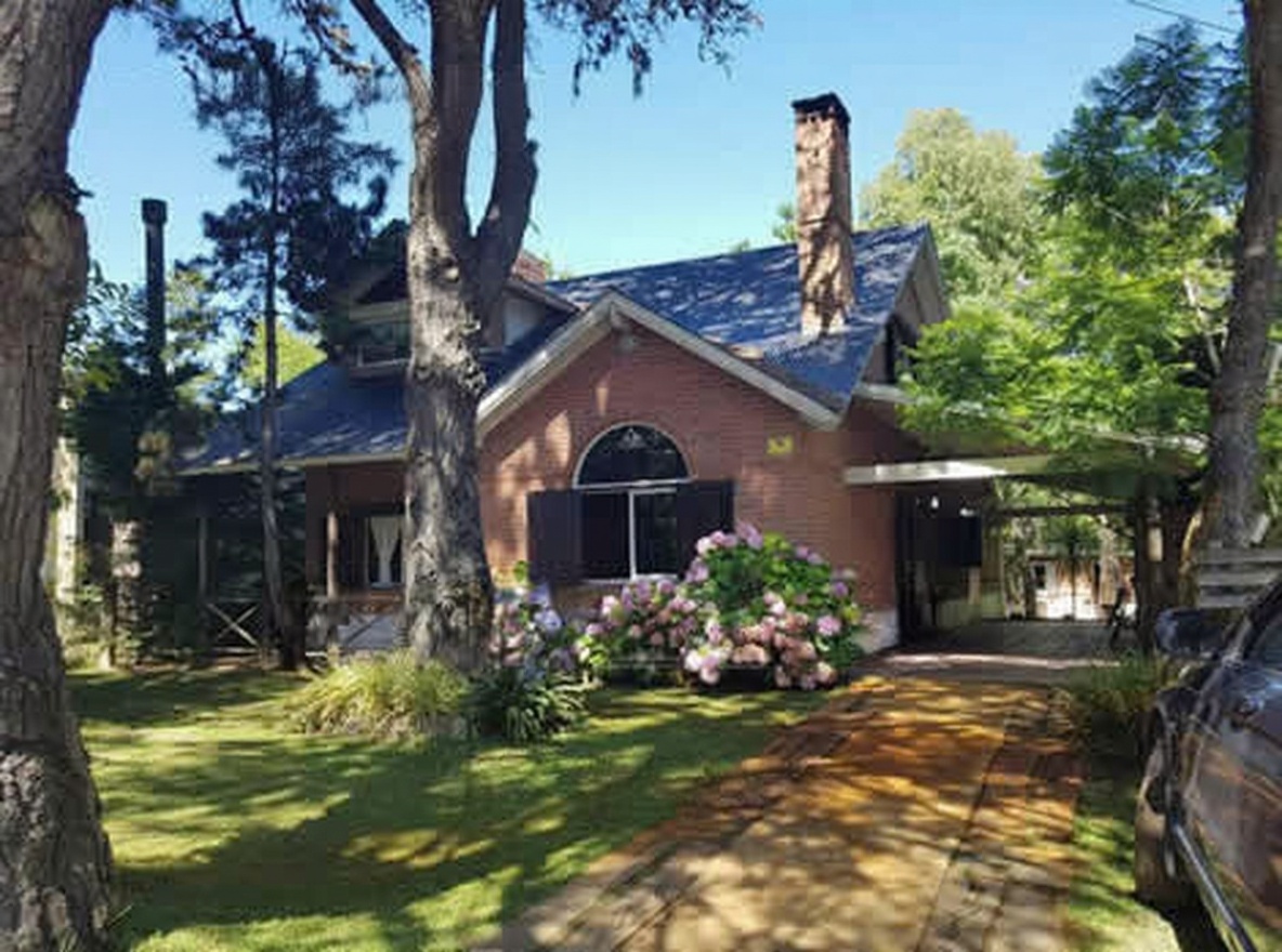 Monoambiente con pileta y parque a 8 cuadras del mar en Costa del Este