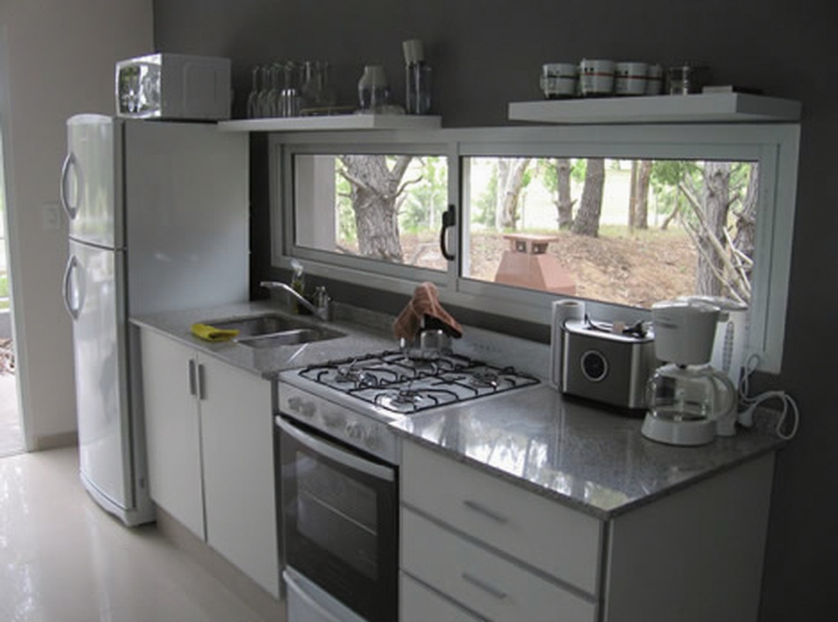 Casas con patio y parrilla a 300 metros del mar en Costa del Este miniatura 4