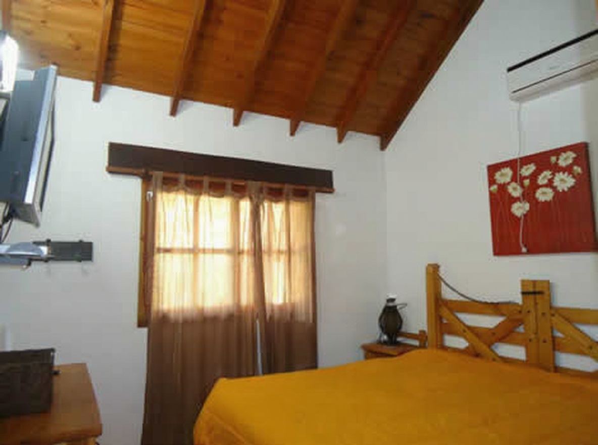 Casas con cochera y parrilla en Costa del Este miniatura 6