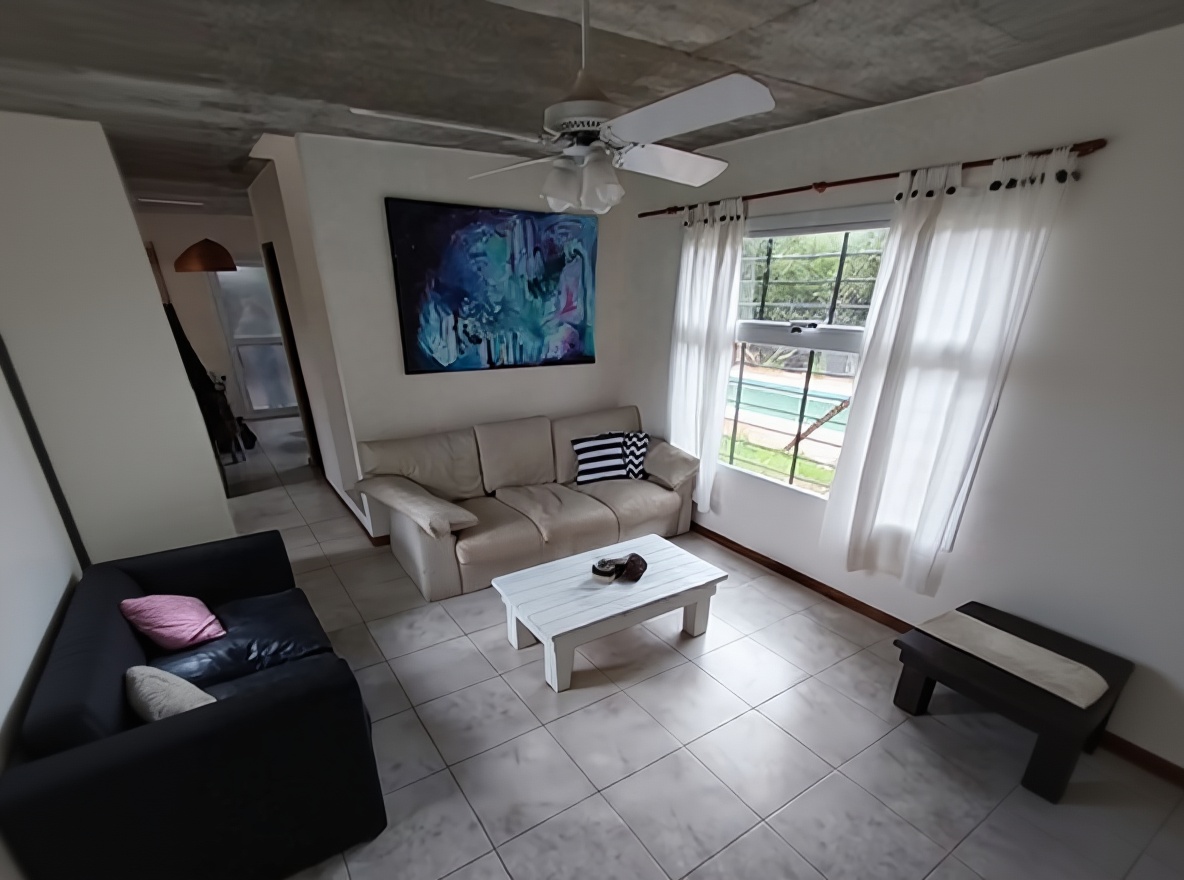 Casa amplia para 5 personas en Mar de las Pampas miniatura 4