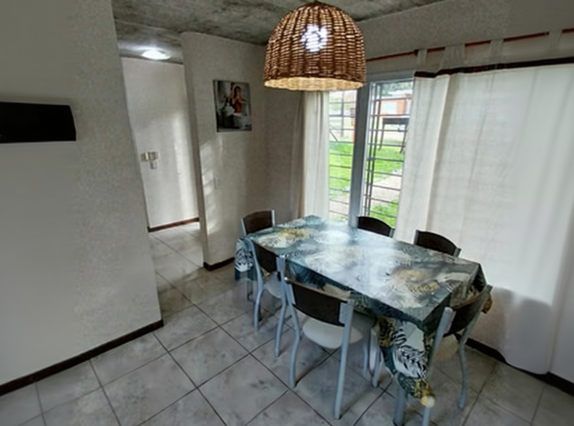 Casa amplia para 5 personas en Mar de las Pampas miniatura 5