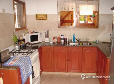 Chalet de 4 dormitorios en Costa del Este foto 4