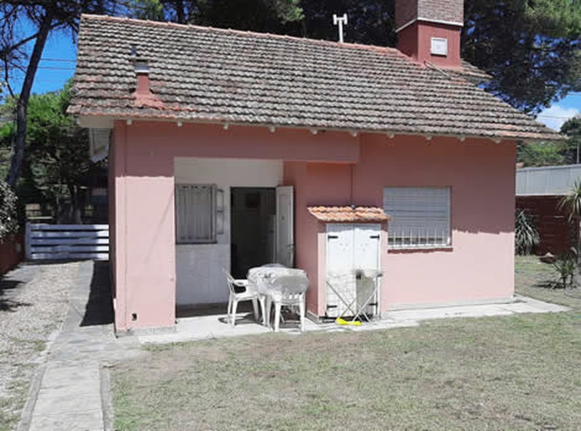 Chalet a 200 metros del mar en Mar de Ajó miniatura 10