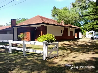 Dúplex con parque y parrilla en Las Toninas