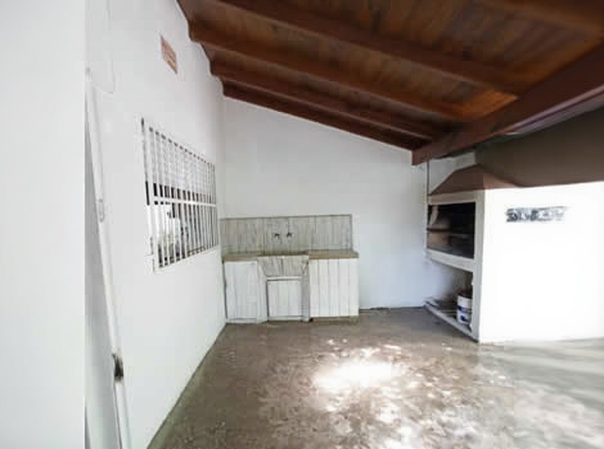 Dúplex con parque y parrilla en Las Toninas miniatura 10