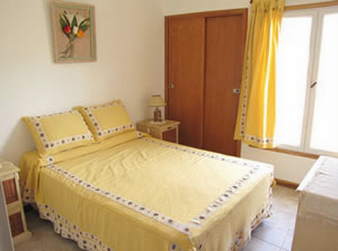 Chalet con cochera y parrilla a 50 metros del mar en Santa Teresita miniatura 6